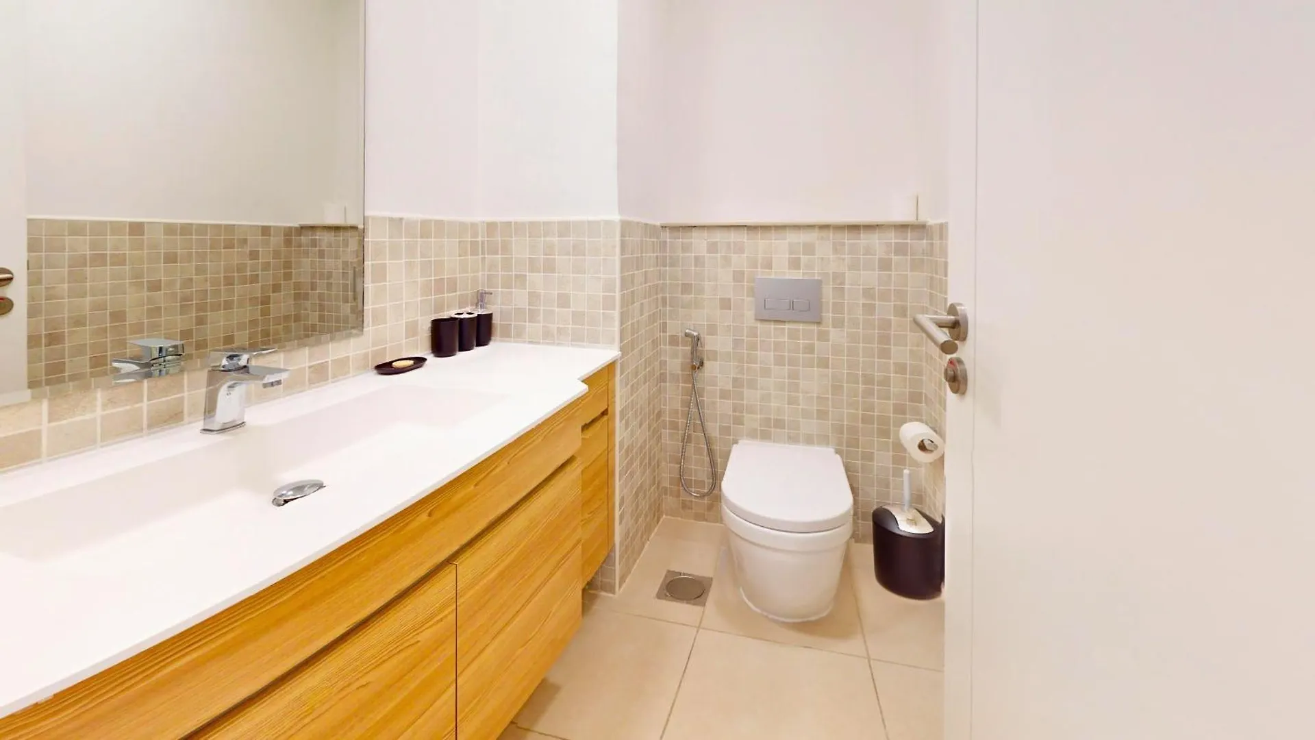 Apartamento Contemporary And Roomy 1Br - Secure Community - Jge Dubai